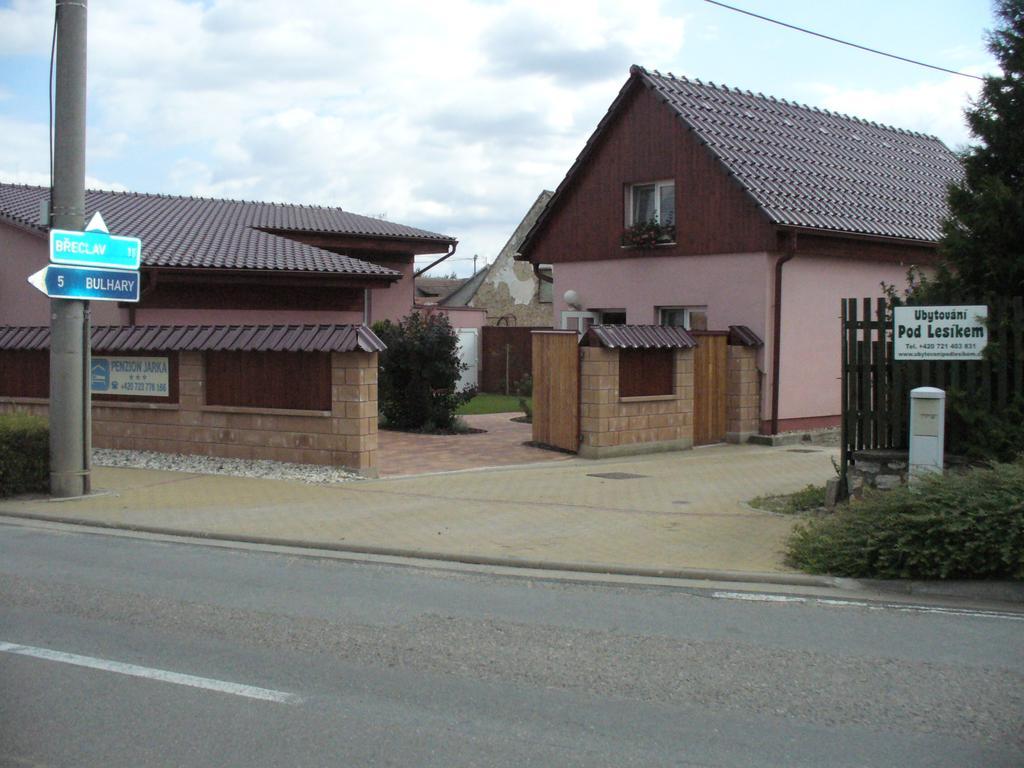 Penzion Jarka Lednice Esterno foto